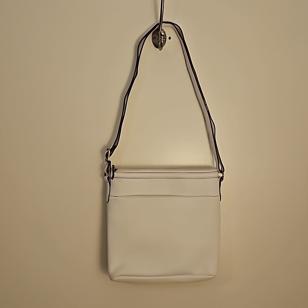 ST. JOHN'S BAY White Laura Faux Leather Crossbody Bag - Picture 6 of 14